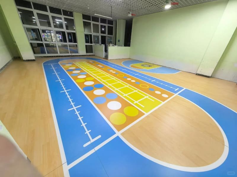 Side-by-side comparison of PVC, rubber, and foam gym flooring